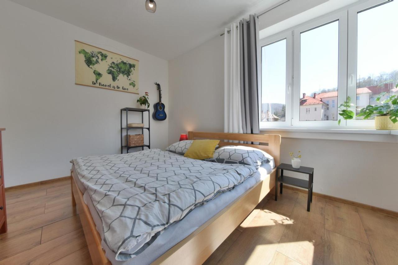 Big 75M2 Next To Opera Building In Direct Centrum, Air-Conditioned, Balcony, 24H Self Checking Banská Bystrica Exterior foto